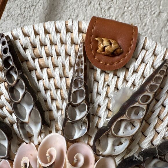 Round Cane Cross Body Shoulder Bag with Shells, Leather Strap & Snap Clo… - Picture 5 of 13